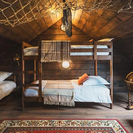 Semesterbostad 1 Maison 5 Decors De Films Cultes Minerva